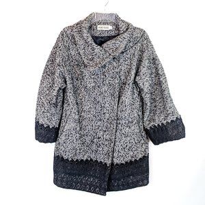 JAUNE ROUGE Black & White Nubby Tweed Snap Coat with Lace Trim Size M